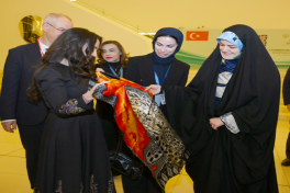 Participants of “Protecting Children in the Digital Environment: Modern Tools and International Cooperation” conference visit “My Seas, My Oceans” exhibition