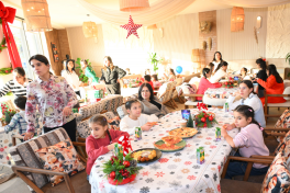 Leyla Aliyeva attends festivity for children at Central Botanical Garden