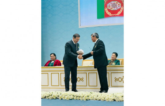 Deputy Chairman of the Cabinet of Ministers, Minister of Foreign Affairs Rashid Meredov,  Ambassador of the Republic of Azerbaijan Gismet Gozalov