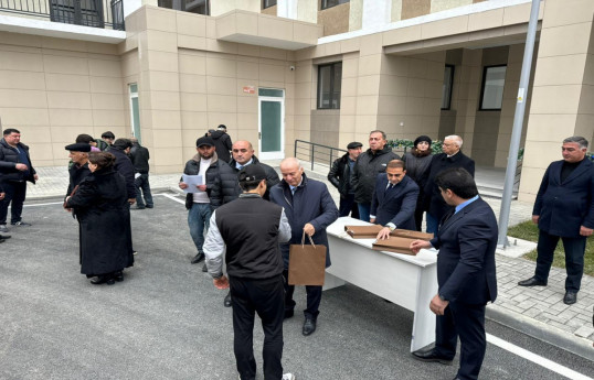 Azerbaijan sends another relocation caravan to Aghdam city, families receive house keys -UPDATED 