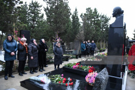 AZAL crew members commemorated at II Alley of Honor on anniversary of Baku–Grozny flight crash near Aktau -PHOTO -VIDEO 