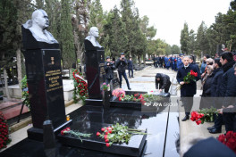 AZAL crew members commemorated at II Alley of Honor on anniversary of Baku–Grozny flight crash near Aktau -PHOTO -VIDEO 
