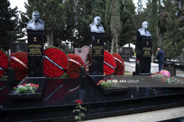 AZAL crew members commemorated at II Alley of Honor on anniversary of Baku–Grozny flight crash near Aktau -PHOTO -VIDEO 