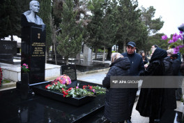AZAL crew members commemorated at II Alley of Honor on anniversary of Baku–Grozny flight crash near Aktau -PHOTO -VIDEO 