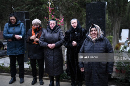 AZAL crew members commemorated at II Alley of Honor on anniversary of Baku–Grozny flight crash near Aktau -PHOTO -VIDEO 