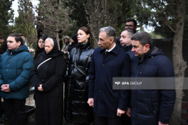 AZAL crew members commemorated at II Alley of Honor on anniversary of Baku–Grozny flight crash near Aktau -PHOTO -VIDEO 