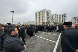 Azerbaijan sends another relocation caravan to Aghdam city, families receive house keys -UPDATED 