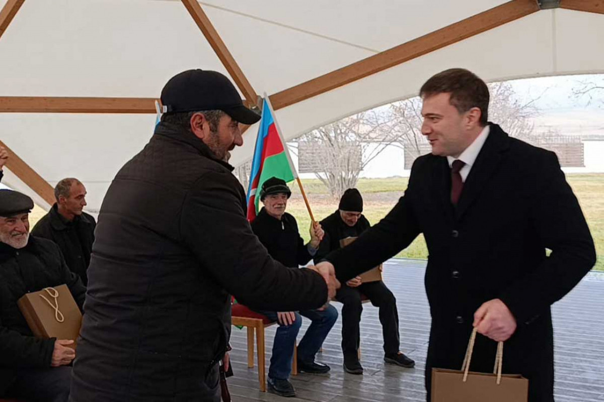 Next relocation caravan reaches village of Seyidbayli in Khojaly -PHOTO -UPDATED 