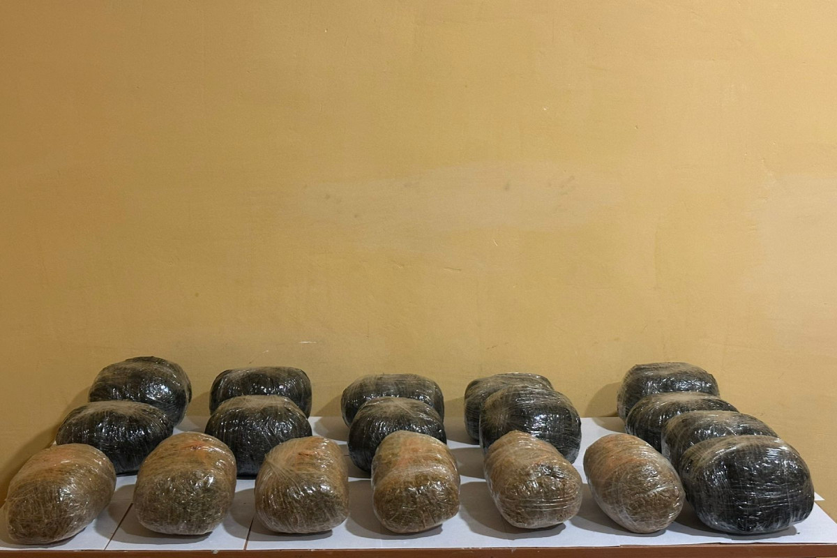 Azerbaijan SBS discovers large amount of drugs on border with Iran