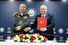 Azerbaijani and Turkish Defense Ministers hold meeting in Istanbul