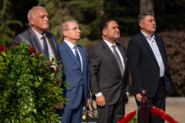 Media leaders pay tribute at Alley of Honor, Hasan bey Zardabi’s grave, and Victory Park on 150th anniversary of Azerbaijani national press