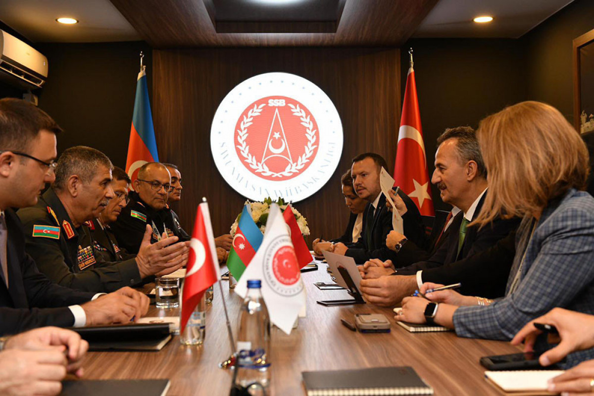 Azerbaijani-Turkish military cooperation discussed