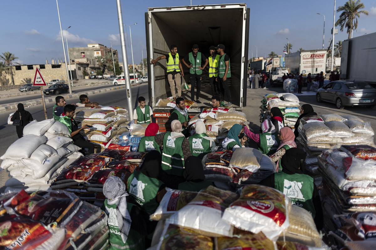 Israel set to allow Jordan and UAE to resume humanitarian airdrops in Gaza