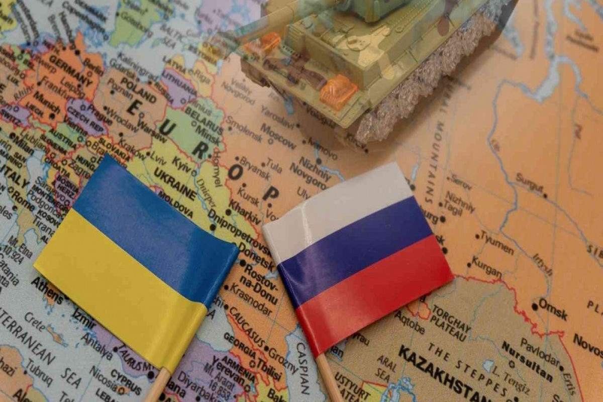 Presidential aide comments on Baku becoming platform for Russia-Ukraine talks