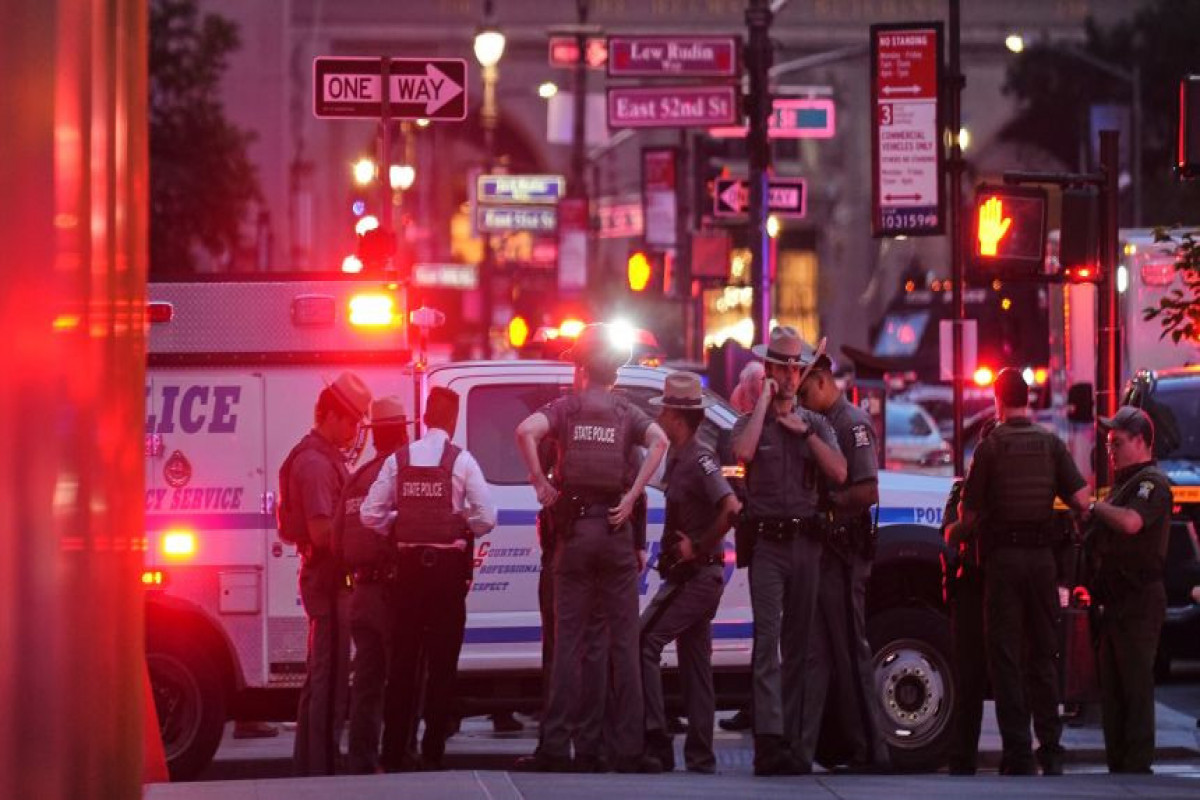 Shooting at Manhattan skyscraper leaves 5 dead, including gunman -UPDATED 