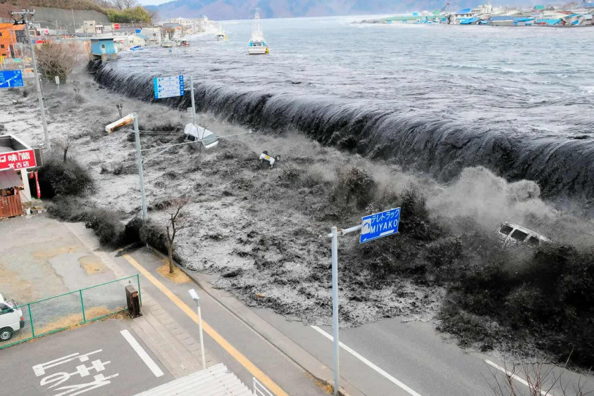 Tsunami threat lifted in Kamchatka after strong earthquake