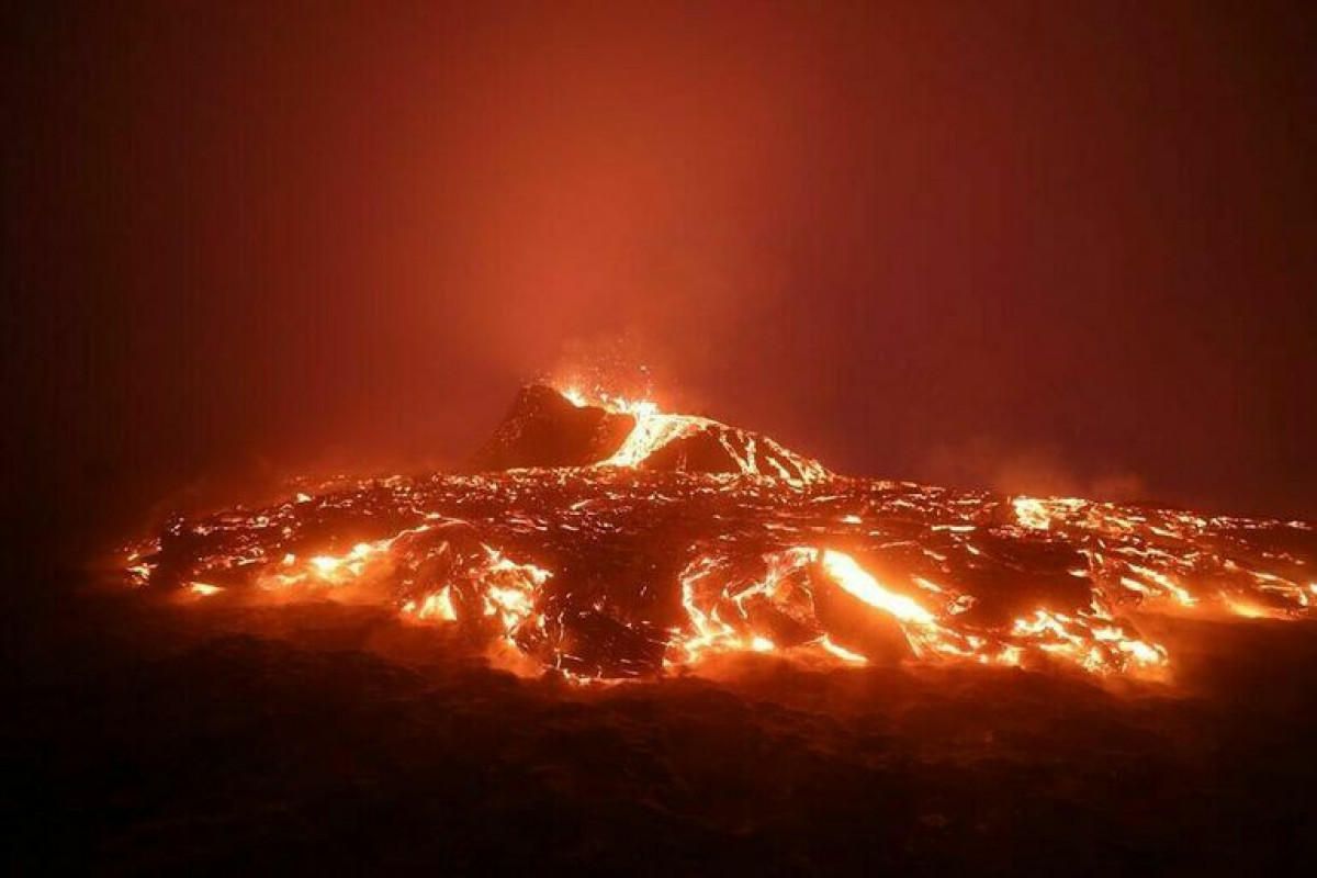 Klyuchevskoy volcano in Russia starts erupting-VIDEO