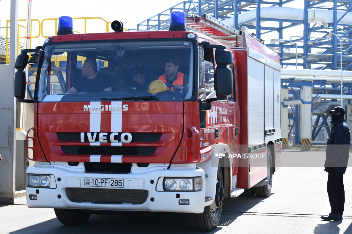 MES forces fully extinguish the fire at Oil Refinery in Baku -VIDEO -PHOTO -UPDATED -2 