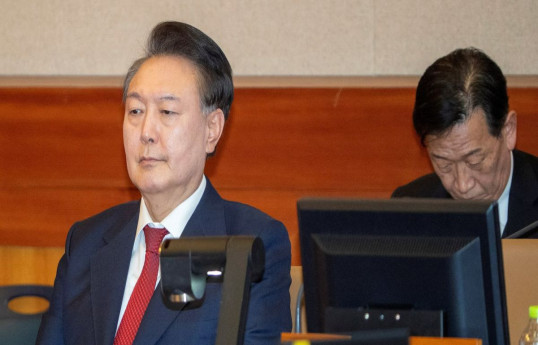 South Korea court cancels President Yoon's arrest warrant