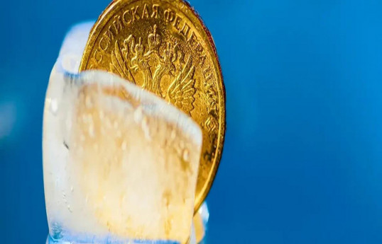 Ukraine receives first tranche of nearly €900 million from Britain, frozen Russian assets