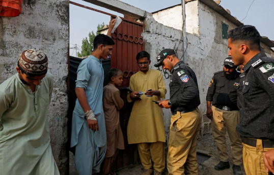 Pakistan asks illegal foreigners, Afghan Citizen Card holders to leave by March 31