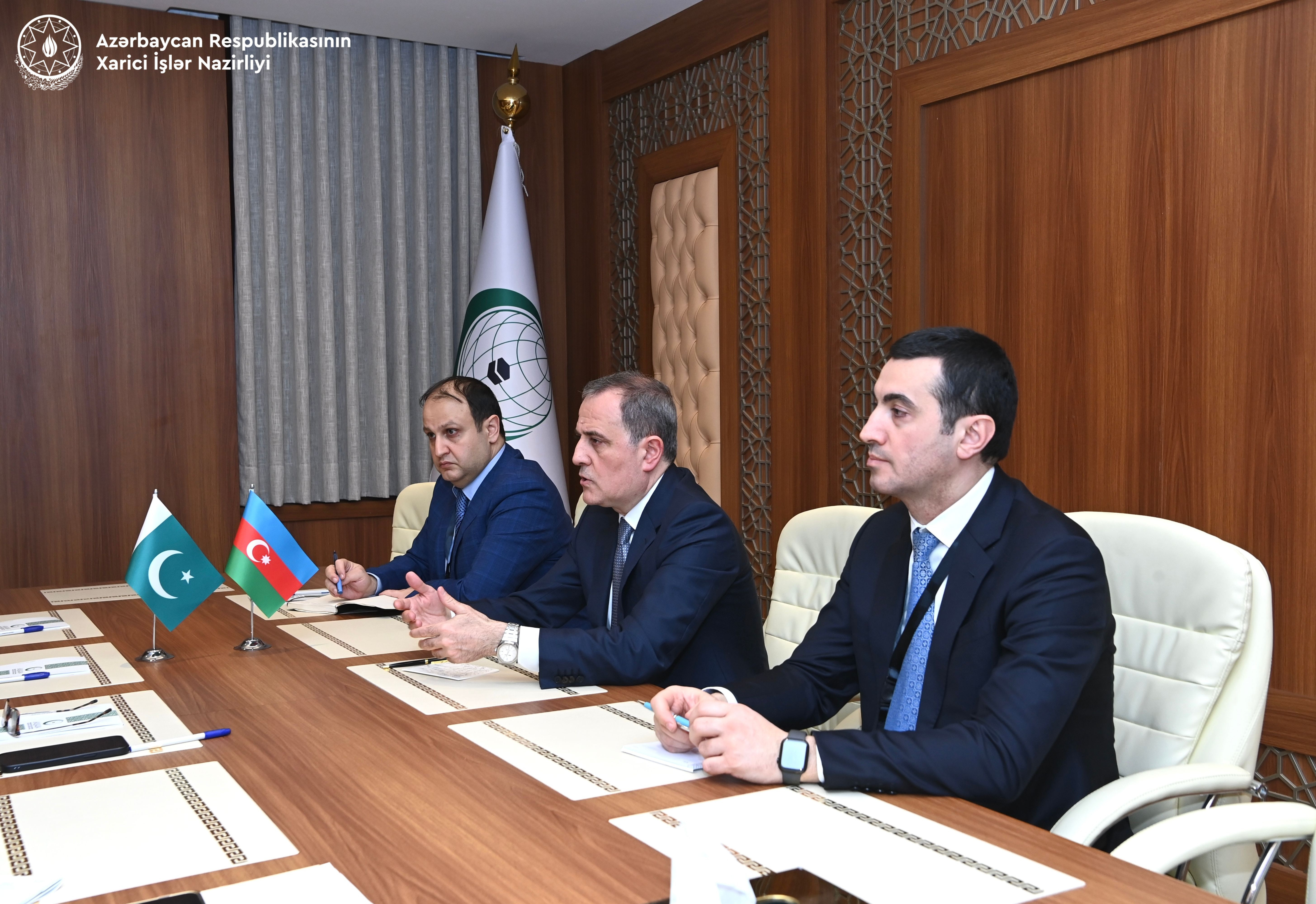 Azerbaijan’s Top diplomat meets with Deputy PM and Foreign Minister of Islamic Republic of Pakistan