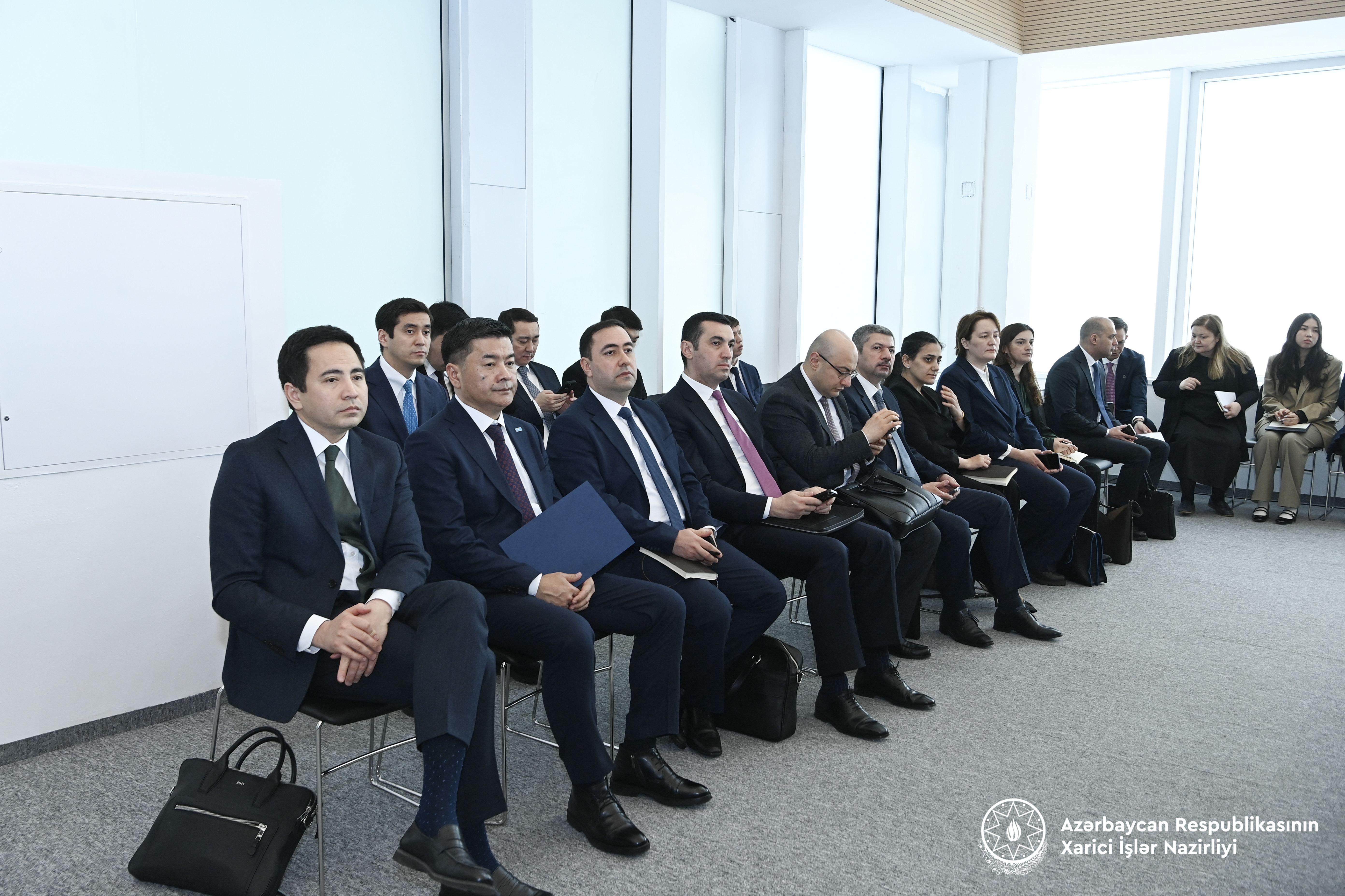 Azerbaijani top diplomat meets CICA Secretary General and ambassadors of member states