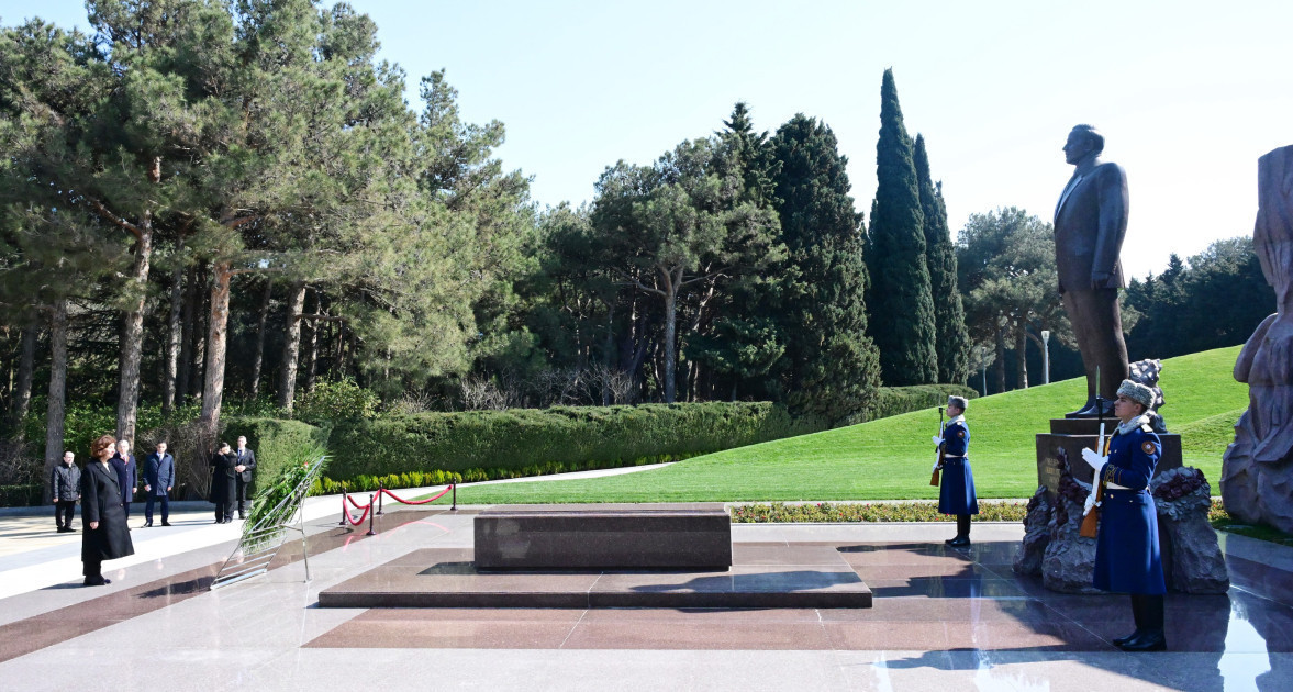 President of North Macedonia pays tribute to National Leader Heydar Aliyev