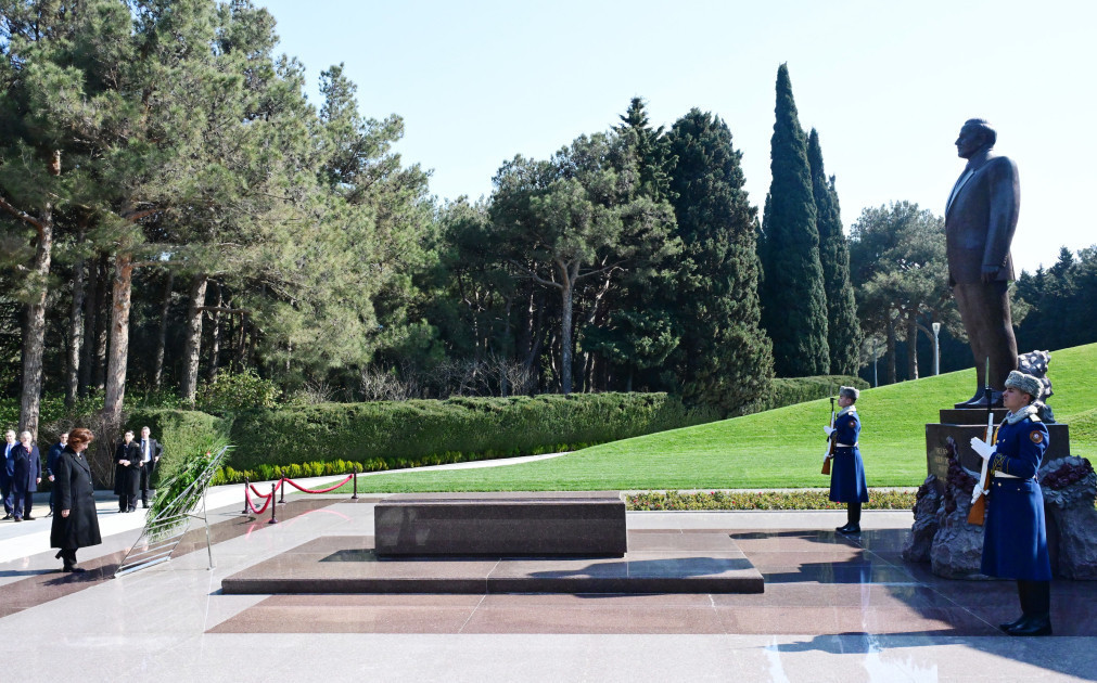 President of North Macedonia pays tribute to National Leader Heydar Aliyev