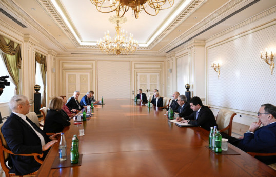 President Ilham Aliyev received co-chairs and members of Board of Trustees of Nizami Ganjavi International Center -UPDATED 