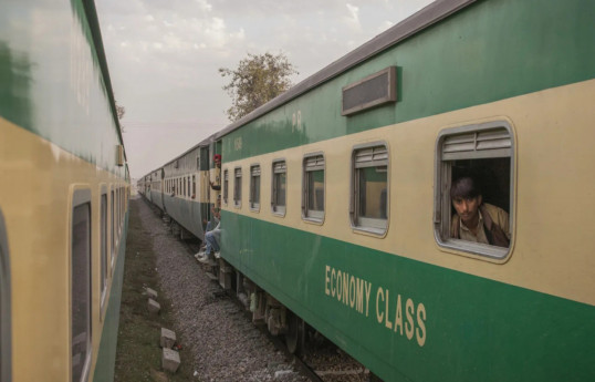 Pakistan militants say have killed 50 hostages after hijacking train