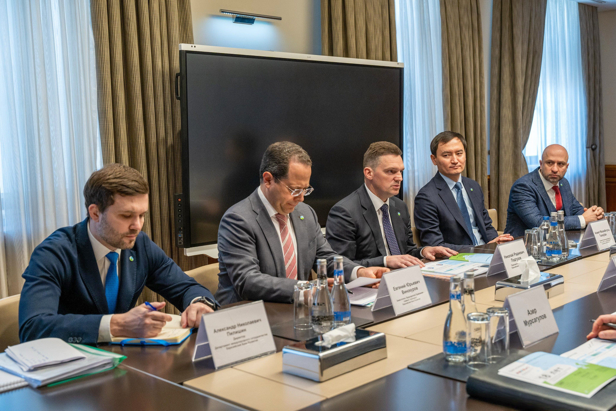 Eurasian Development Bank holds meetings in Baku