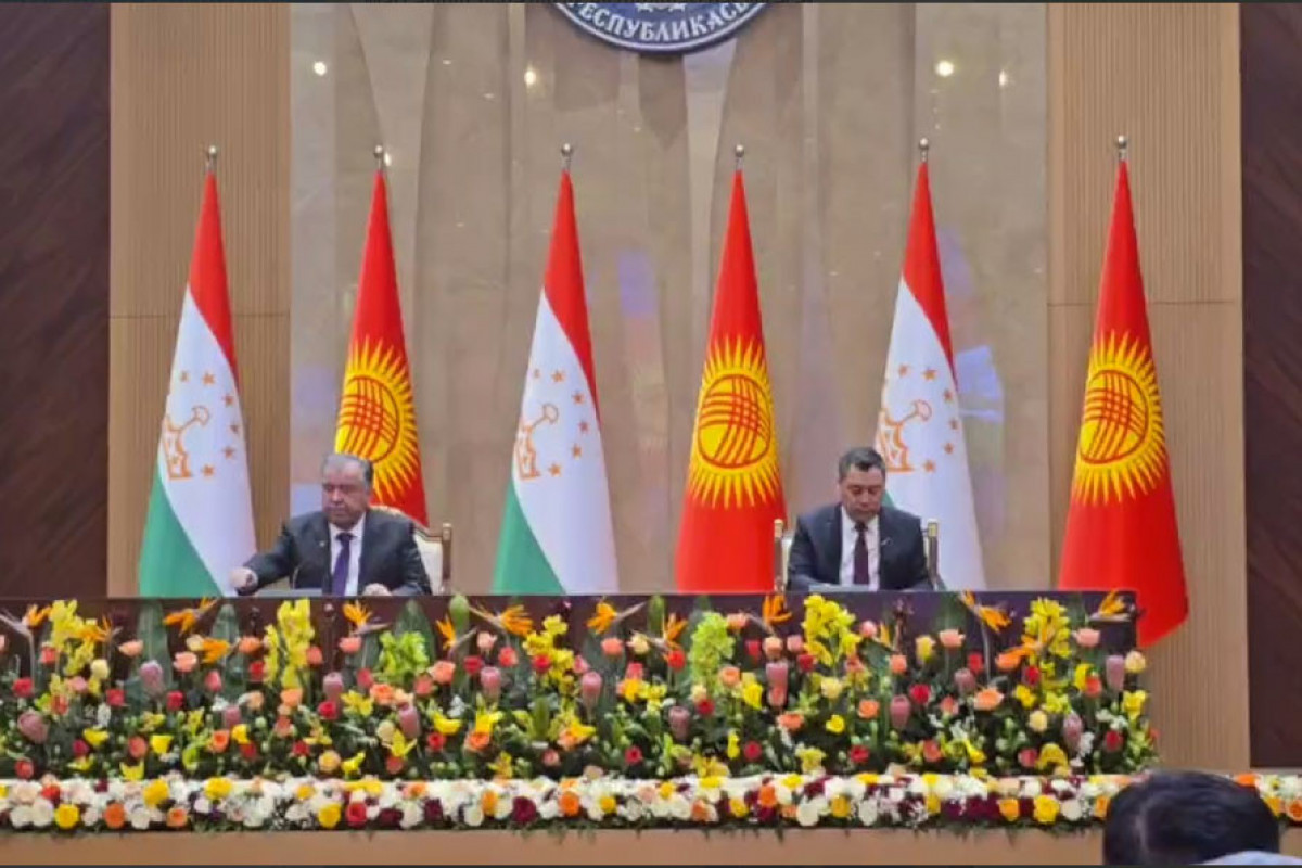 Kyrgyz President Sadyr Japarov and Tajik President Emomali Rahmon