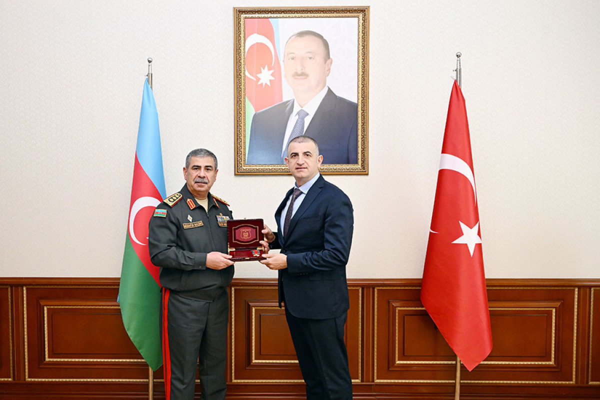 Azerbaijan Defense Minister meets with the CEO of Baykar company, awards him medal