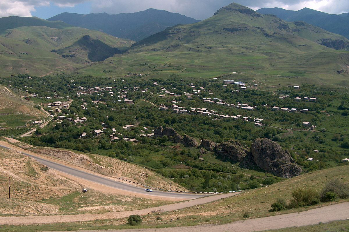 West Azerbaijan refugees may acquire rights as former IDPs