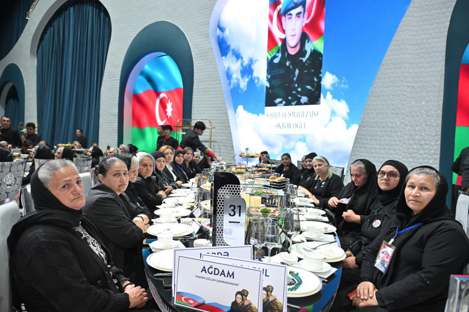 Leyla Aliyeva and Arzu Aliyeva attend Iftar ceremony with mothers of martyrs-PHOTO 
