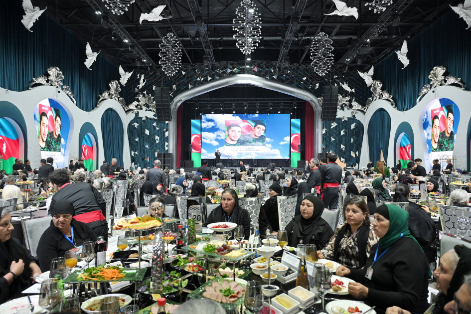 Leyla Aliyeva and Arzu Aliyeva attend Iftar ceremony with mothers of martyrs-PHOTO 