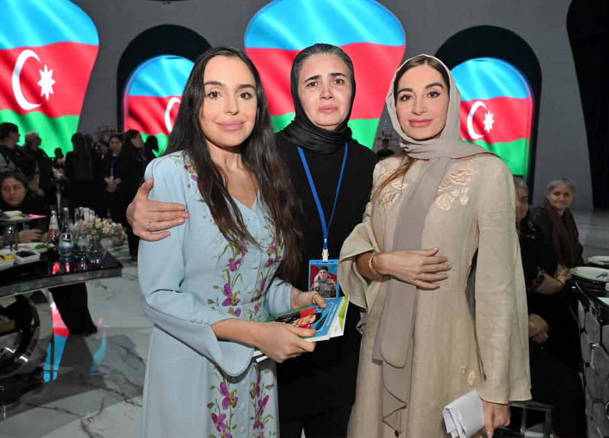 Leyla Aliyeva and Arzu Aliyeva attend Iftar ceremony with mothers of martyrs-PHOTO 