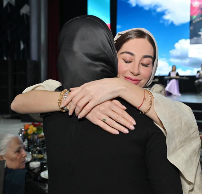 Leyla Aliyeva and Arzu Aliyeva attend Iftar ceremony with mothers of martyrs-PHOTO 