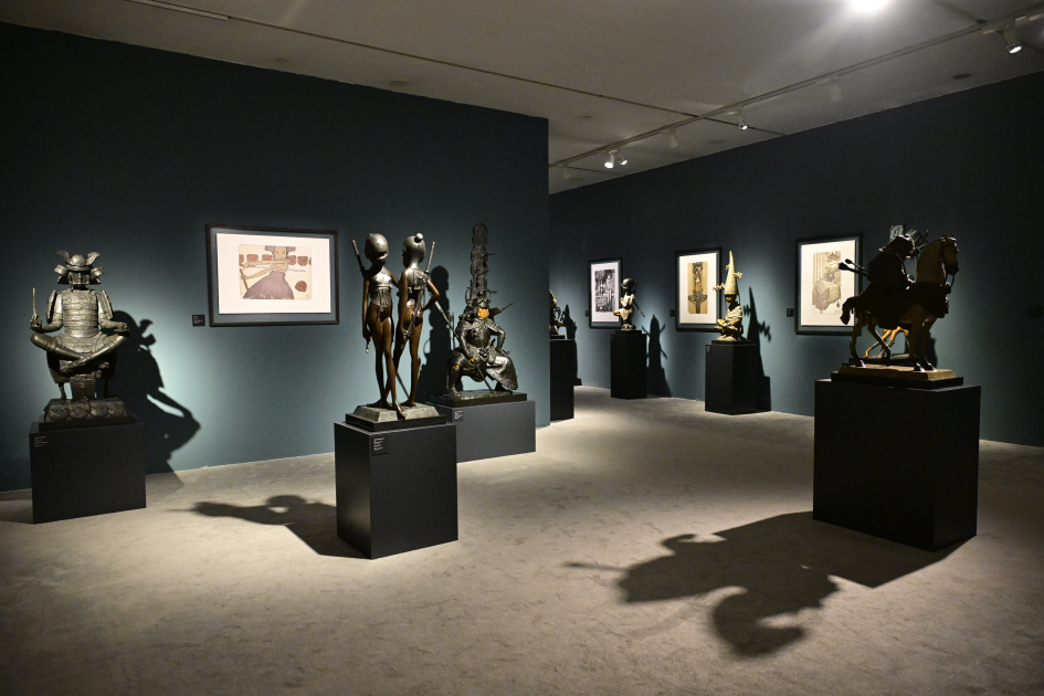 “The Mystery of the Rose” Exhibition by Sculptor Andrey Ostashov Opens at Heydar Aliyev Center