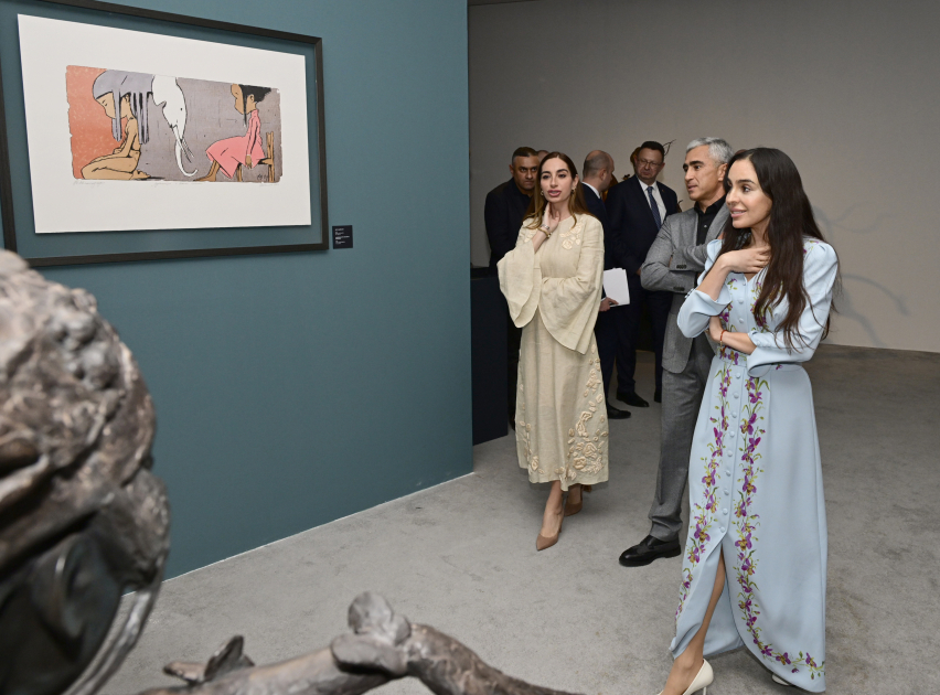 “The Mystery of the Rose” Exhibition by Sculptor Andrey Ostashov Opens at Heydar Aliyev Center