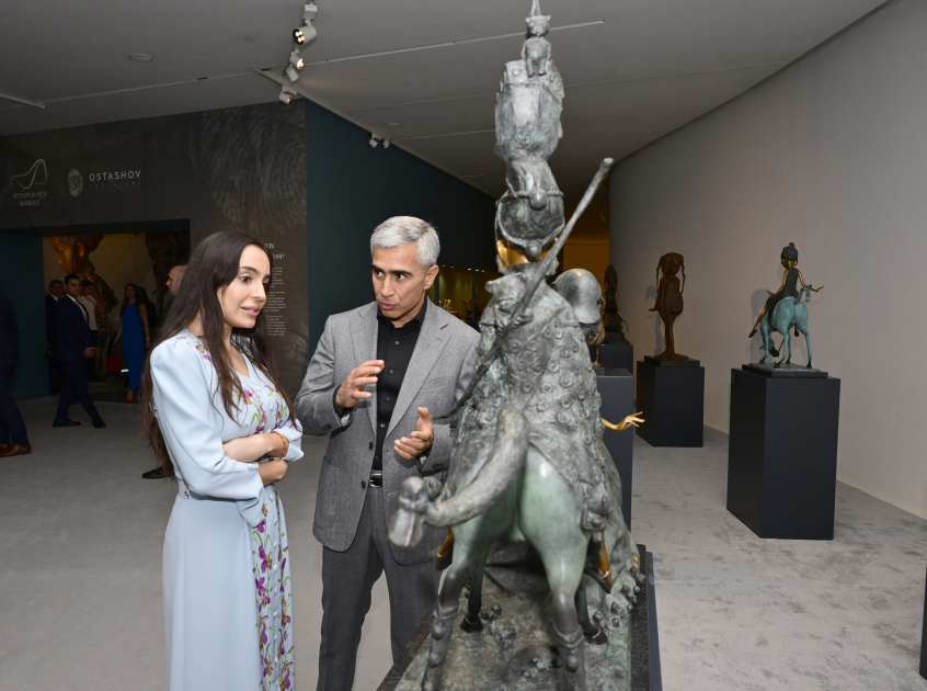 “The Mystery of the Rose” Exhibition by Sculptor Andrey Ostashov Opens at Heydar Aliyev Center