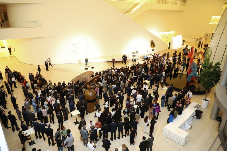 “The Mystery of the Rose” Exhibition by Sculptor Andrey Ostashov Opens at Heydar Aliyev Center