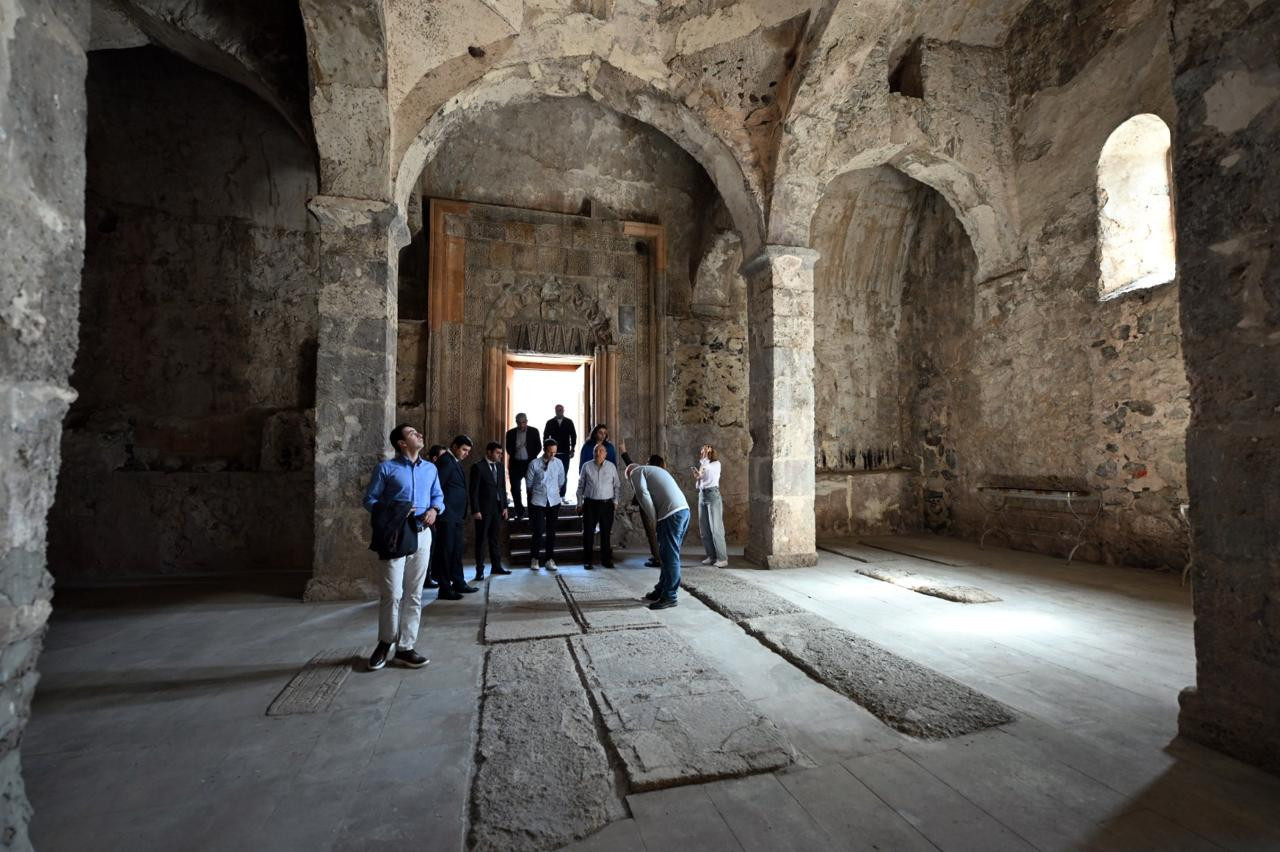 Foreign participants of conference in Baku visited Khudavang Monastery