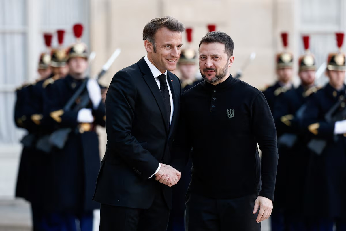 Emmanuel Macron, Volodymyr Zelenskyy