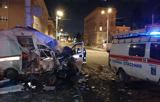 Four injured in road accident involving ambulance in Moscow