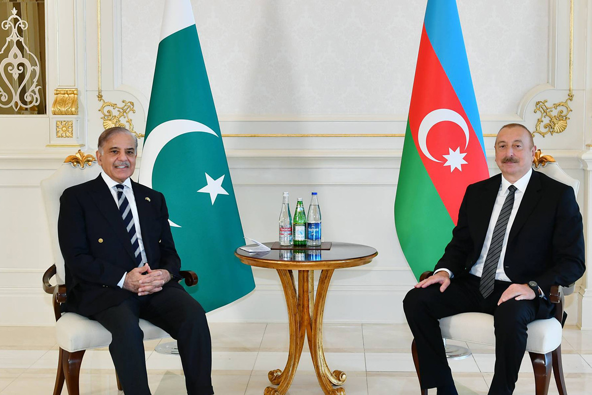 President Ilham Aliyev, PM Muhammad Shahbaz Sharif hold phone talk