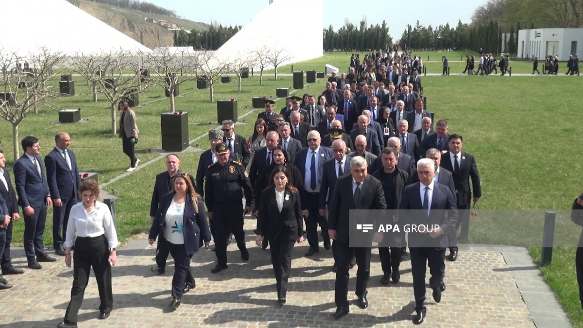 Azerbaijan honors genocide victims at Guba Memorial on 107th anniversary -PHOTO 
