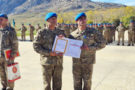 Mountain Commando Course involving Combined Arms Army servicemen ends
