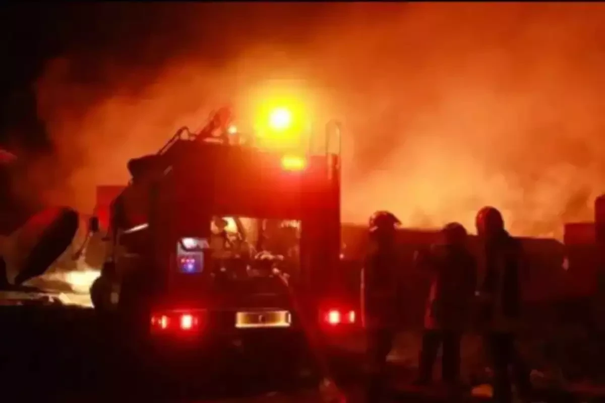 Massive explosion rocks Shiraz, Iran